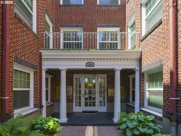 1509 NE 10th Ave Unit 309, Portland, OR 97232