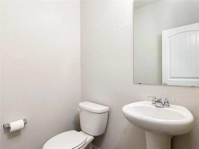 3601 Kotche St — Photo 24
