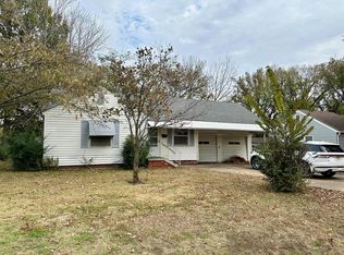 507 Overlook Dr, Coffeyville, KS 67337