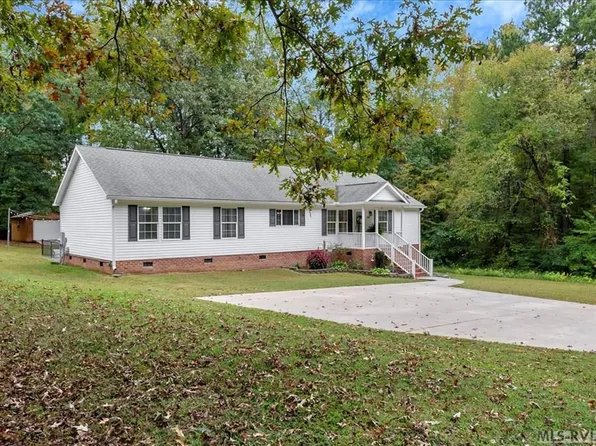 188 Colonial Dr, Roanoke Rapids, NC 27870