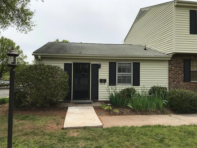 1002 Willow Dr #96 — Photo 1