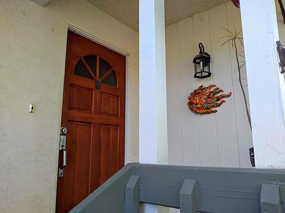 5th image of 1028 Rosario Ln