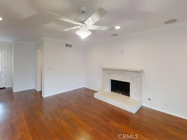 239 Albert Pl — Photo 6