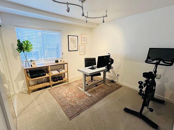 5th image of 2121 Thomas Ave #3