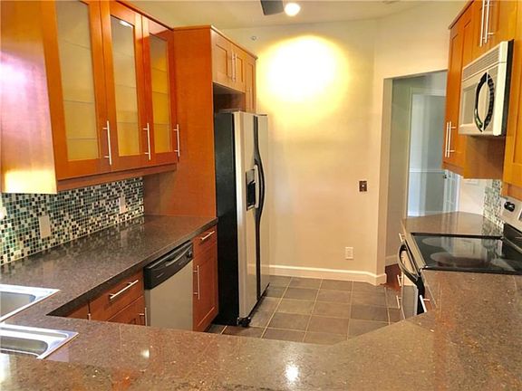 2nd image of 700 NE 7th Ave APT 9