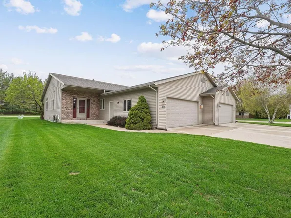 206 Christines WAY, Random Lake, WI 53075