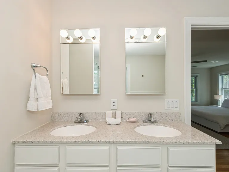 70 Ridge Dr — Photo 12