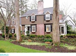 215 N Delta Dr, Columbus, OH 43214