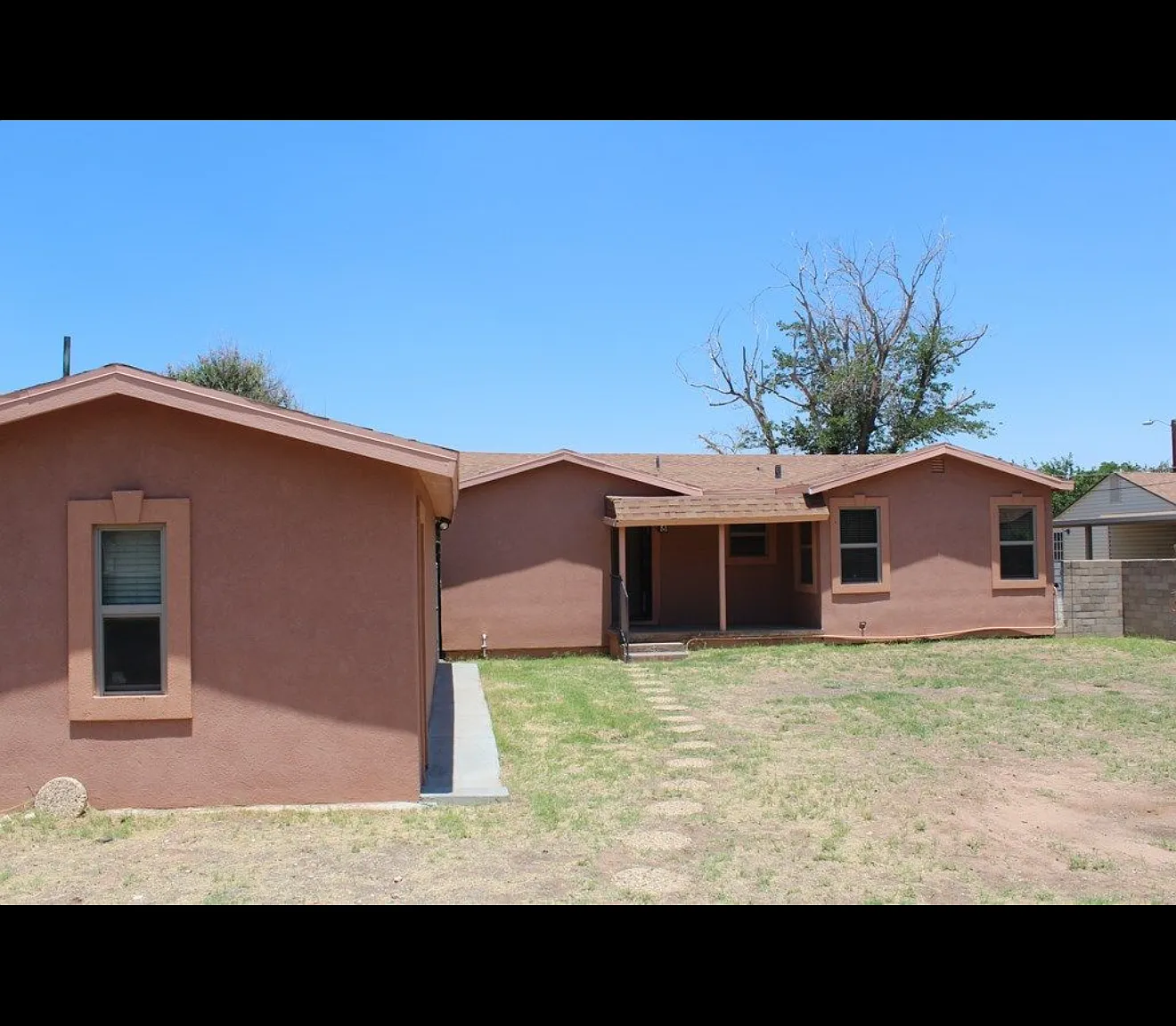 2 bed, 1220 sqft, $1,600 — Photo 2