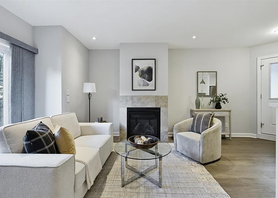 1st image of 530 E 56th Ave SW #2
