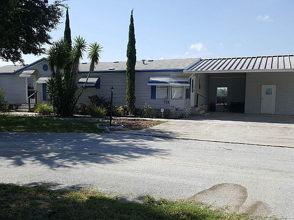 street view, double carport up to 4 cars
