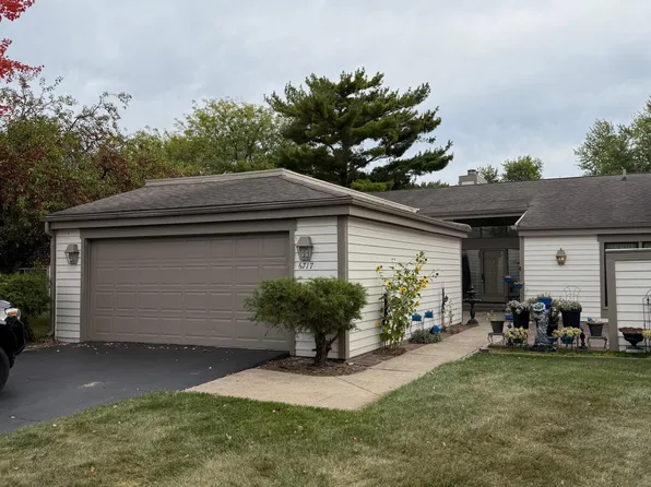 6717 Embassy Ct #E, Maumee, OH 43537