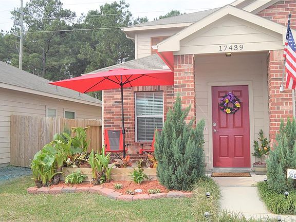 3rd image of 17439 Hannah Oaks Ln