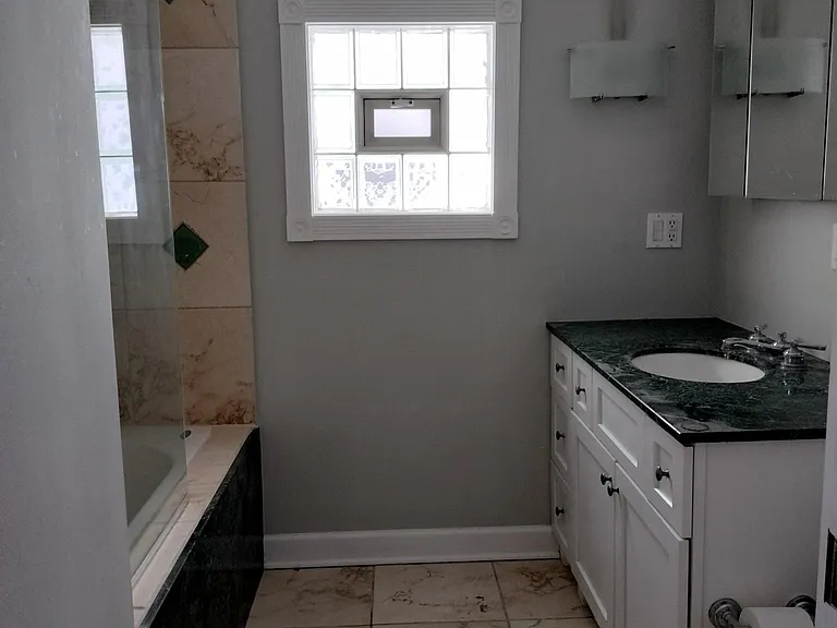 3046 N Leavitt St #2 — Photo 12