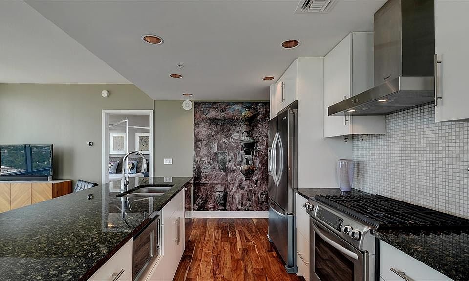 1st image of 300 Bowie St APT 1707