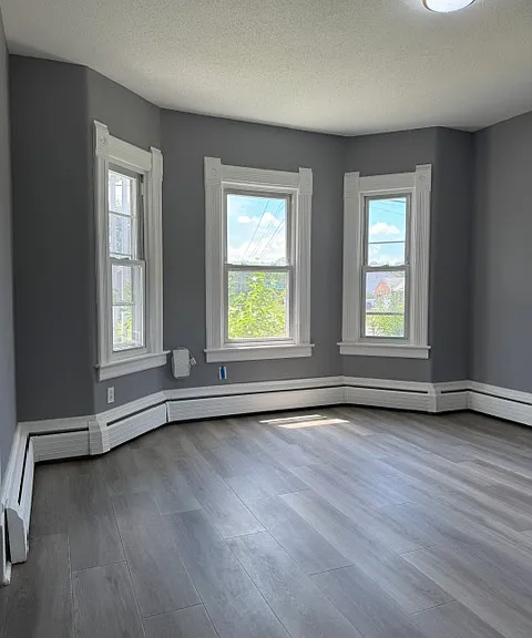 33 Suffield St #35 — Photo 9