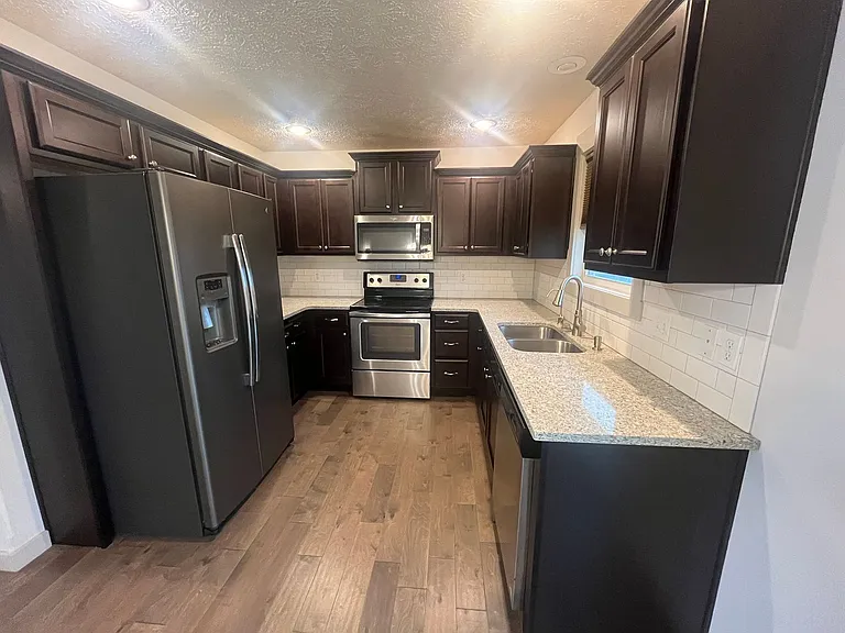 5371 Basswood Ct — Photo 5