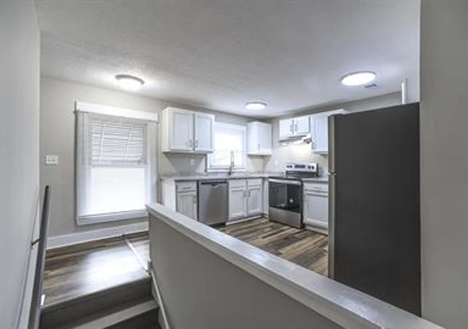 104 East Madison Street — Photo 3