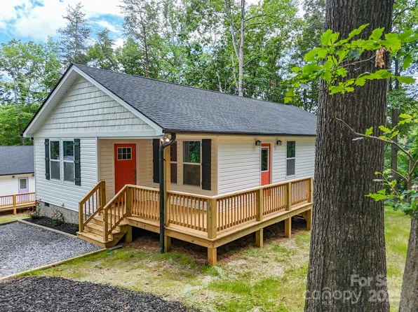 14 Fair Bluff Ln, Candler, NC 28715