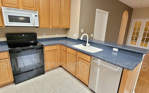 4th image of 10521 Eastpark Woods Dr