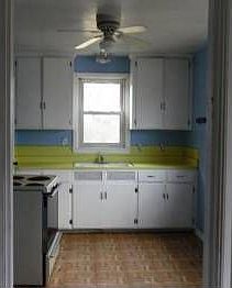 2nd image of 1000 Highridge Ave