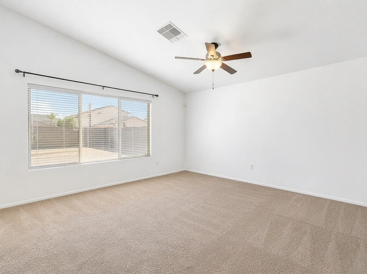 3 bed, 2.5 bath, 1457 sqft, $2,600 — Photo 4