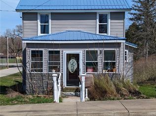 39 W Pearl St, Albion, PA 16401