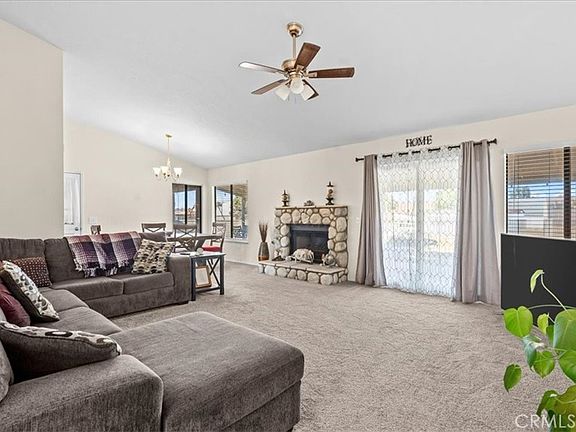 3rd image of 13561 Cuyamaca Rd