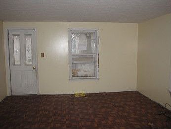 2nd image of 410 Wenzel Ave