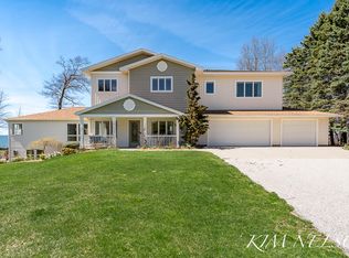 8937 S Indian Hills Rd, Montague, MI 49437
