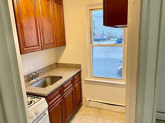 2nd image of 2201 Purchase St #1N