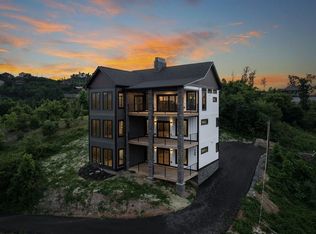 739 Village Loop Rd, Gatlinburg, TN 37738