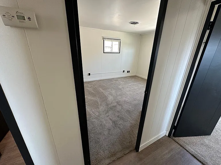 1504 Keith Dr NE — Photo 7