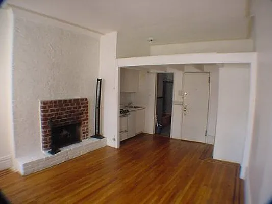 Rented by Triumph Property Group | media 25