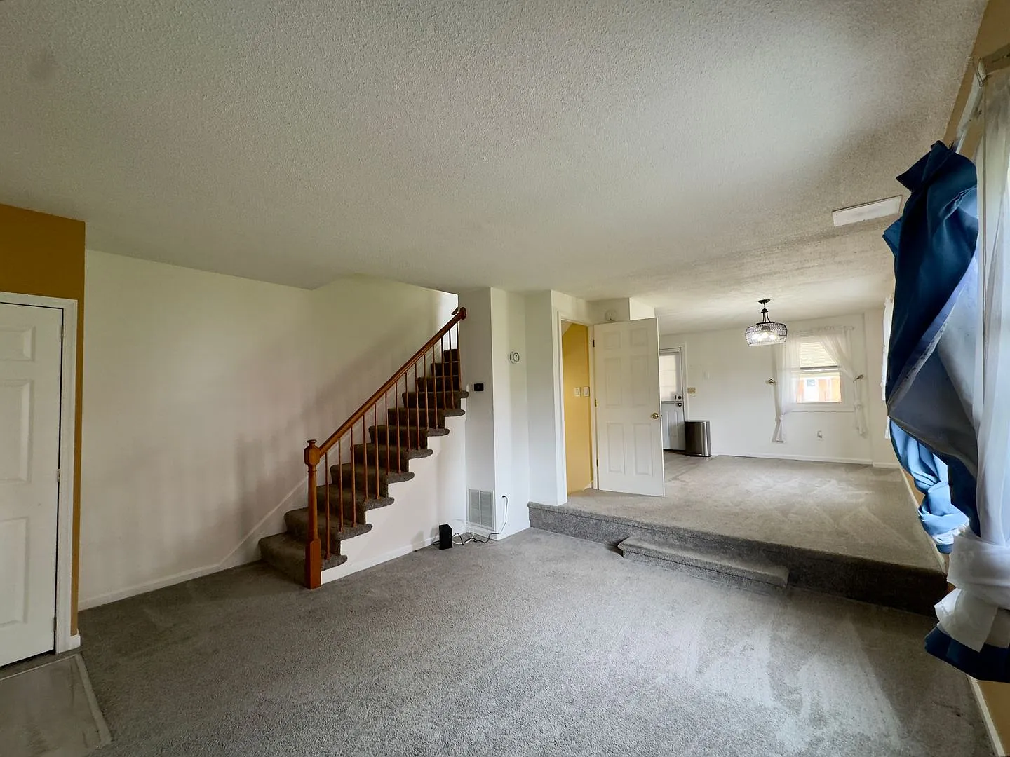 Charming 2 Bedroom/2 Bathroom Townhome in Dundalk, MD! — Photo 3