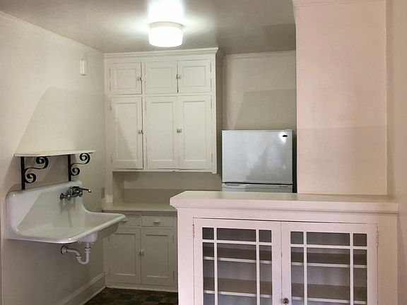 4th image of 1180 Grand Ave #11