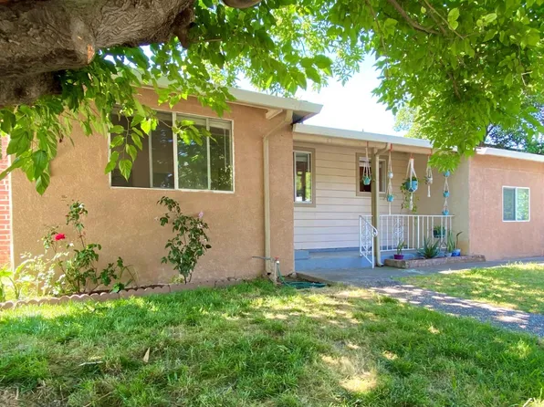 2720 16th Ave, Sacramento, CA 95820