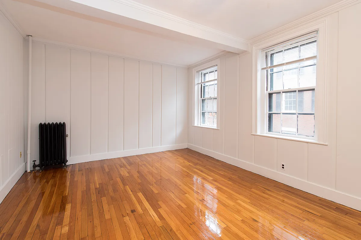 Building Photo - 85 Myrtle St #4
