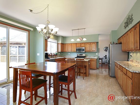 Kitchen / Breakfast Room