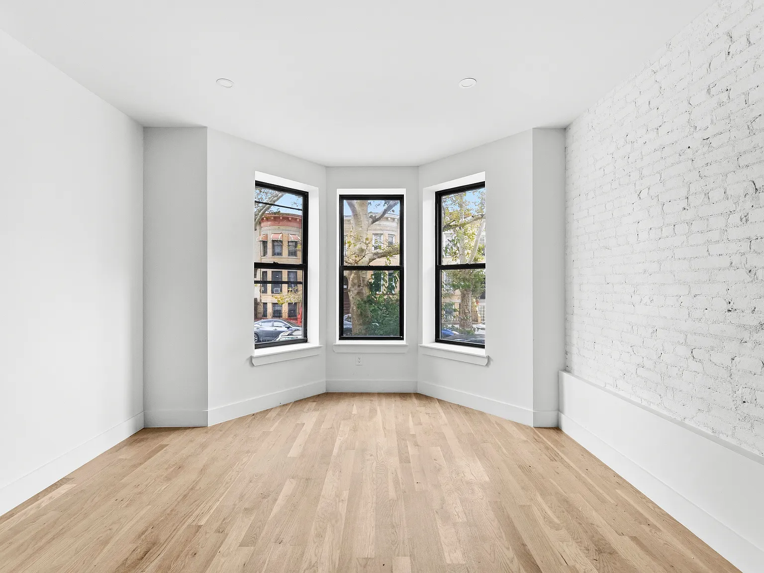 474 Irving Avenue — Photo 2
