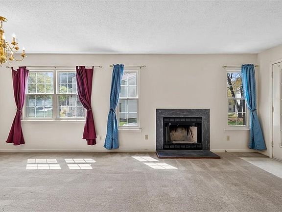 5th image of 4209 Edith Ln APT A