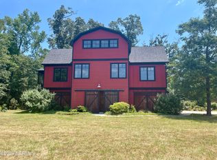 1000 Lakebay Rd, Vass, NC 28394