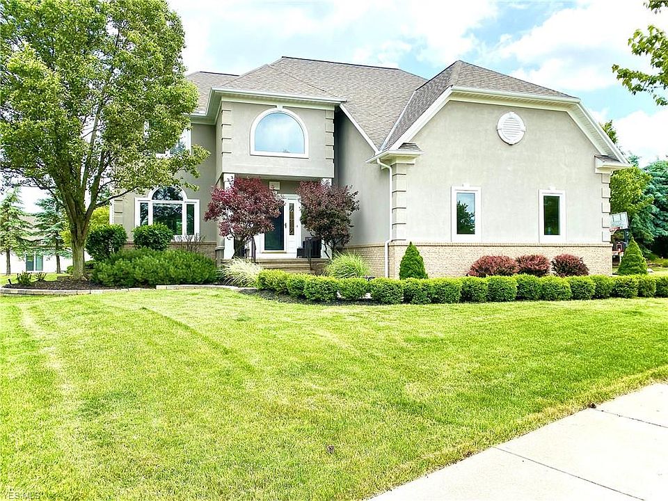 1st image of 383 N Stonehaven Dr