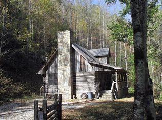 194 E Cullisia Rd, Bryson City, NC 28713