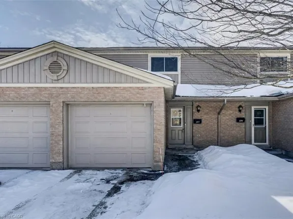 277 Pioneer Dr, Kitchener, ON N2P 1M9