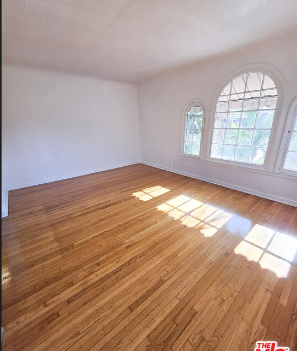 2 bed, 1300 sqft, $3,590 — Photo 2