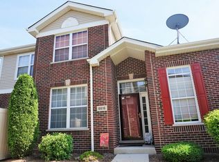 6616 Pine Lake Dr, Tinley Park, IL 60477
