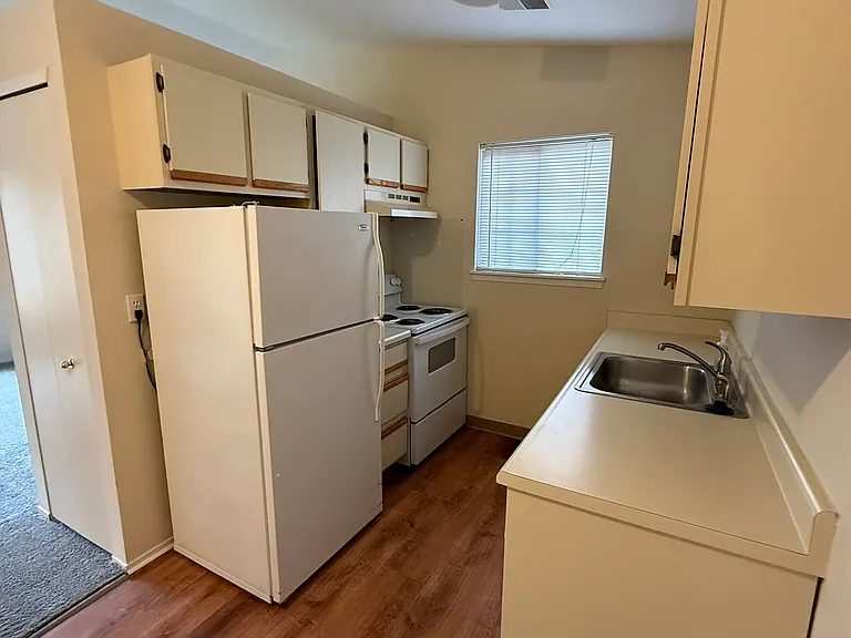 1257 Oxford Manor Ct #1 — Photo 11