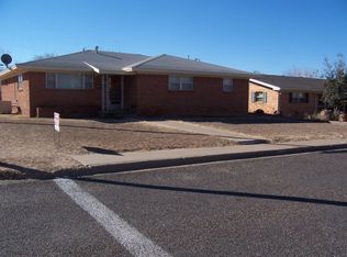 502 13th St, Levelland, TX 79336