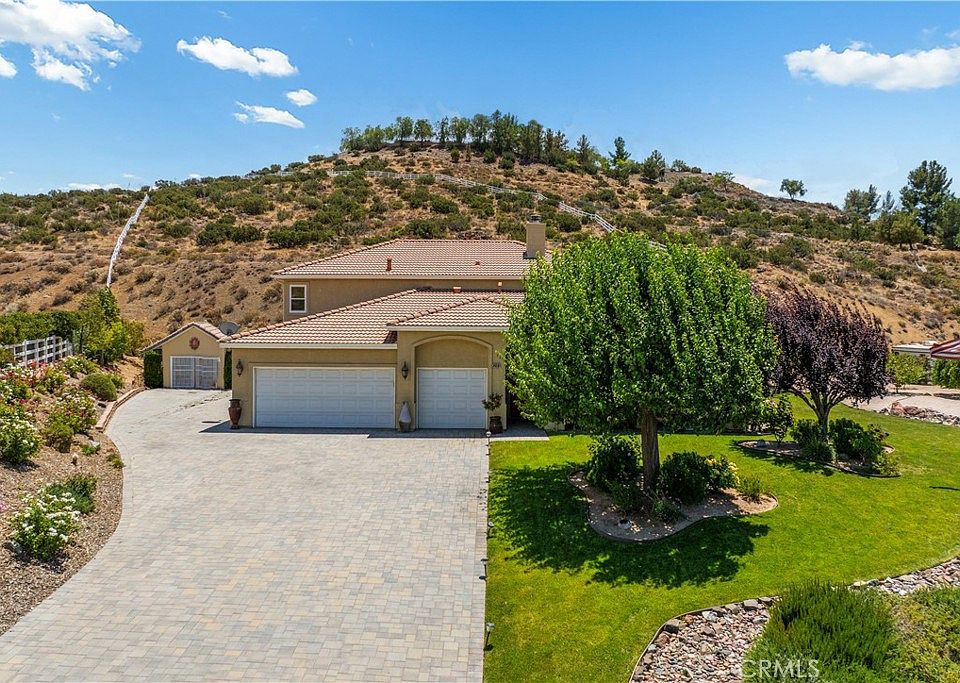 1st image of 34016 Desert Rd
